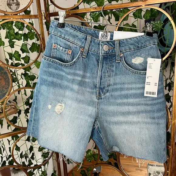 Brand new urban outfitters BDG 90s jean shorts - Picture 1 of 4